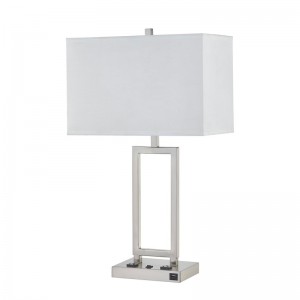 Đèn bàn Gatsby với lớp hoàn thiệnniken, hai cửa hàng, một công tắc rocker/off và cổng USB