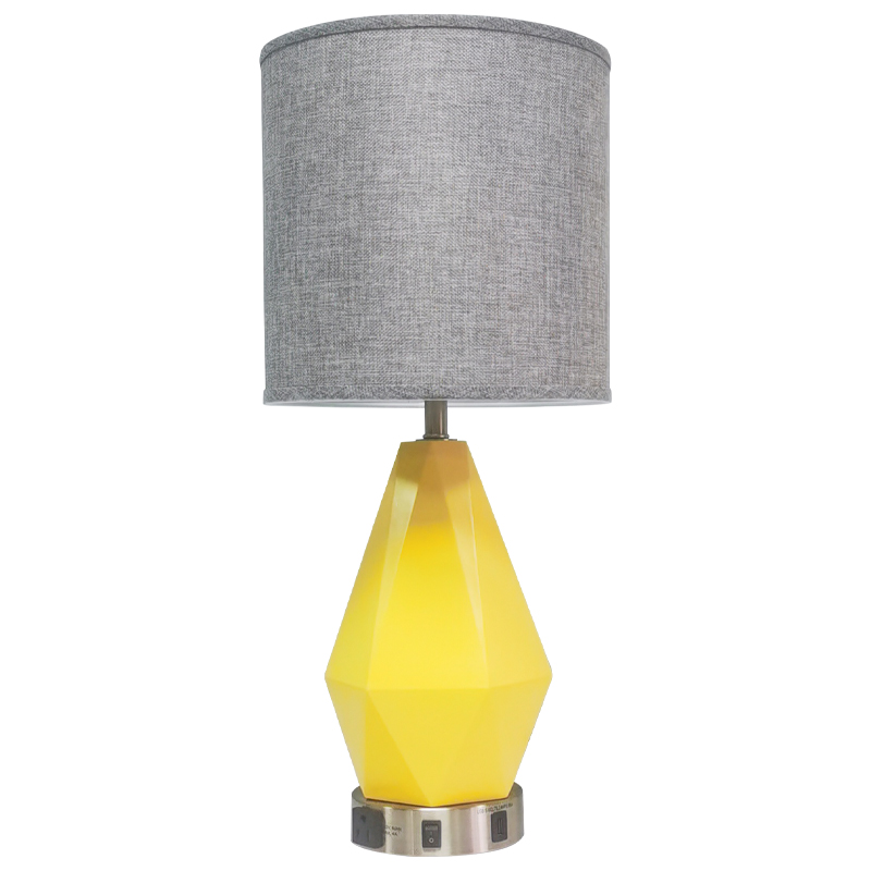 Đèn bànnhựa khách sạn Waterwalk với thânnhựa Pantone 120C và một công tắc rocker/off
